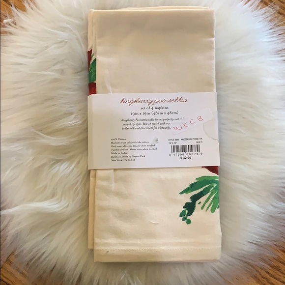 Bardwil Linens Merry Berry 4-Pc Napkin poinsettias - Picture 5 of 5